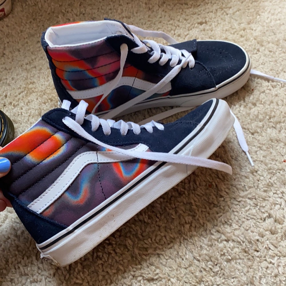 Vans - Picture 3 of 3